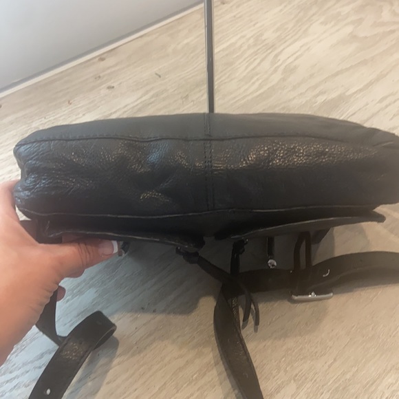 Nino Bosi Black Glove Leather Crossbody Shoulderbag.  Excellent condition! - Picture 9 of 12